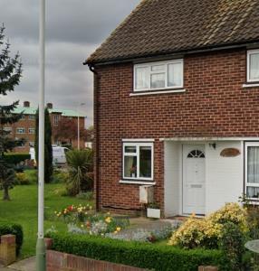 Front view of property