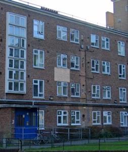 Front view of property