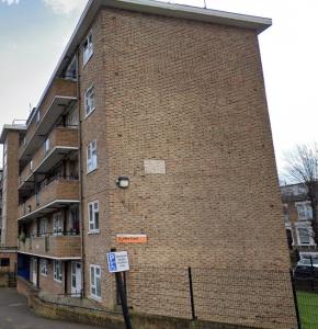 Front view of property