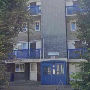 Front view of property