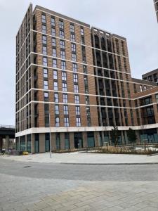 Front view of property