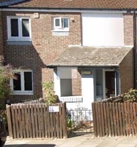 Front view of property