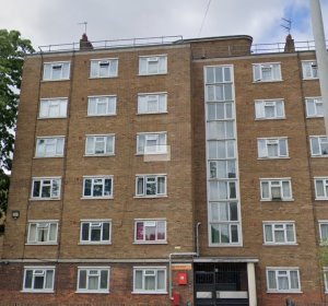 Front view of property