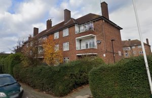 Front view of property