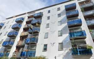 Front view of property