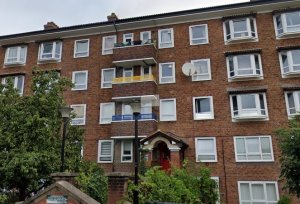 Front view of property