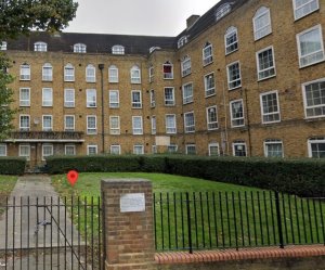 Front view of property