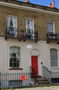 Front view of property