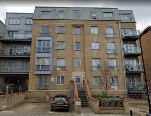 Front view of property